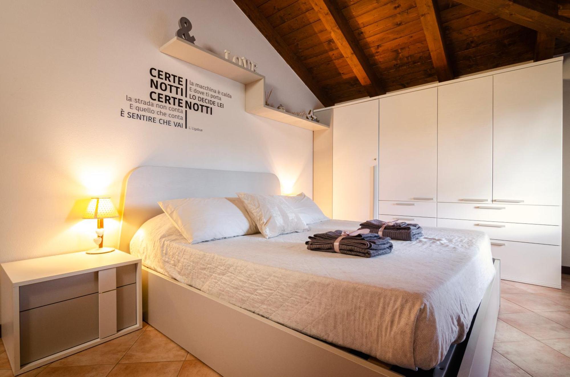 Casa Quarto Di Luna Куарто-Инферьоре Экстерьер фото